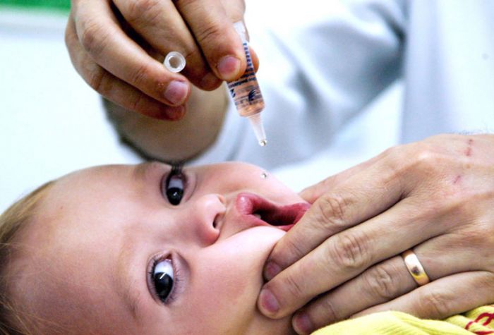 Resultado de imagem para Dia 'D' de vacinaÃ§Ã£o contra poliomielite e sarampo GuamarÃ©