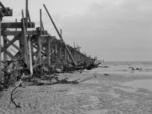 pier-after-hurricane-katrina[7]
