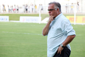 Sabado 11 de Abril de 2015 Josué Teixeira - Tecnico do ABC ABC X SANTA CRUZ Campeonato Estadual 2º Turno no Frasqueirão Natal-RN  Foto:Humberto Sales/Tribuna do Norte-h-Selecionadas