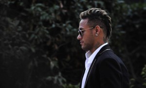 Neymar-em-depoimento-na-Espanha-por-fraude-fiscal