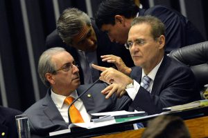 Brasília - Os presidentes da Câmara, Eduardo Cunha, e do Senado, Renan Calheiros durante sessão Congresso Nacional para apreciar e votar vetos presidenciais (José Cruz/Agência Brasil)