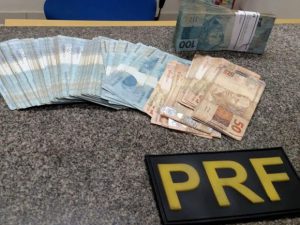 dinheiro_apreendido_prf