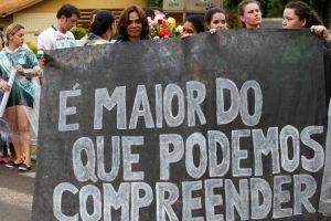 Chegada dos avioes  com ao aeroporto de Chapecó, onde haverá uma cerimônia para as vítimas do acidente que vitimou a equipe de futebol Chapecoense .Foto Marcelo D. Sants/FramePhoto. MARCELO D. SANTS/FRAMEPHOTO